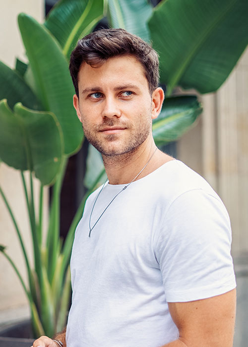 Ali tanır